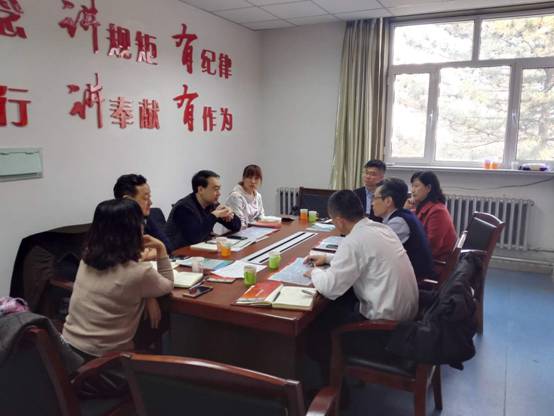 说明:E:\学科建设18\座谈会3.13\微信图片_20180313165252.jpg